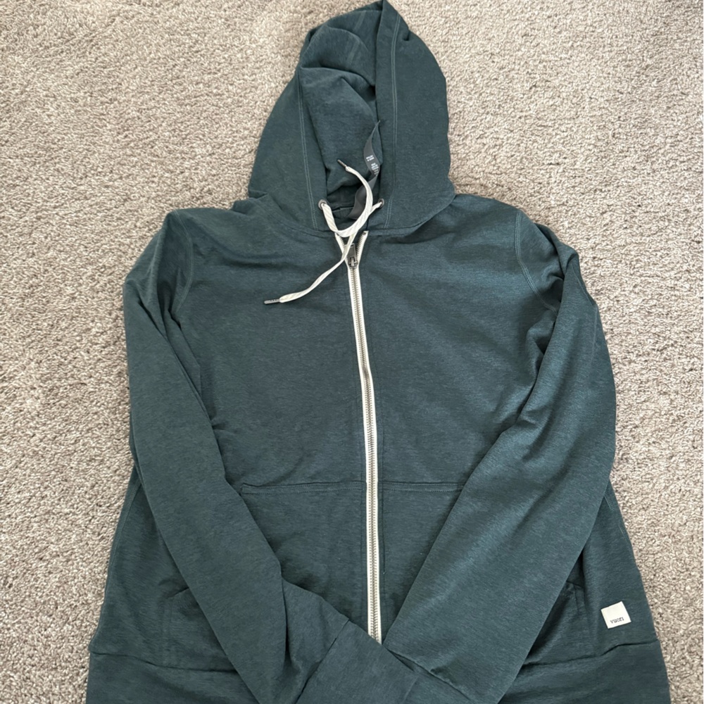 Vuori Zip-Up green sweatshirt